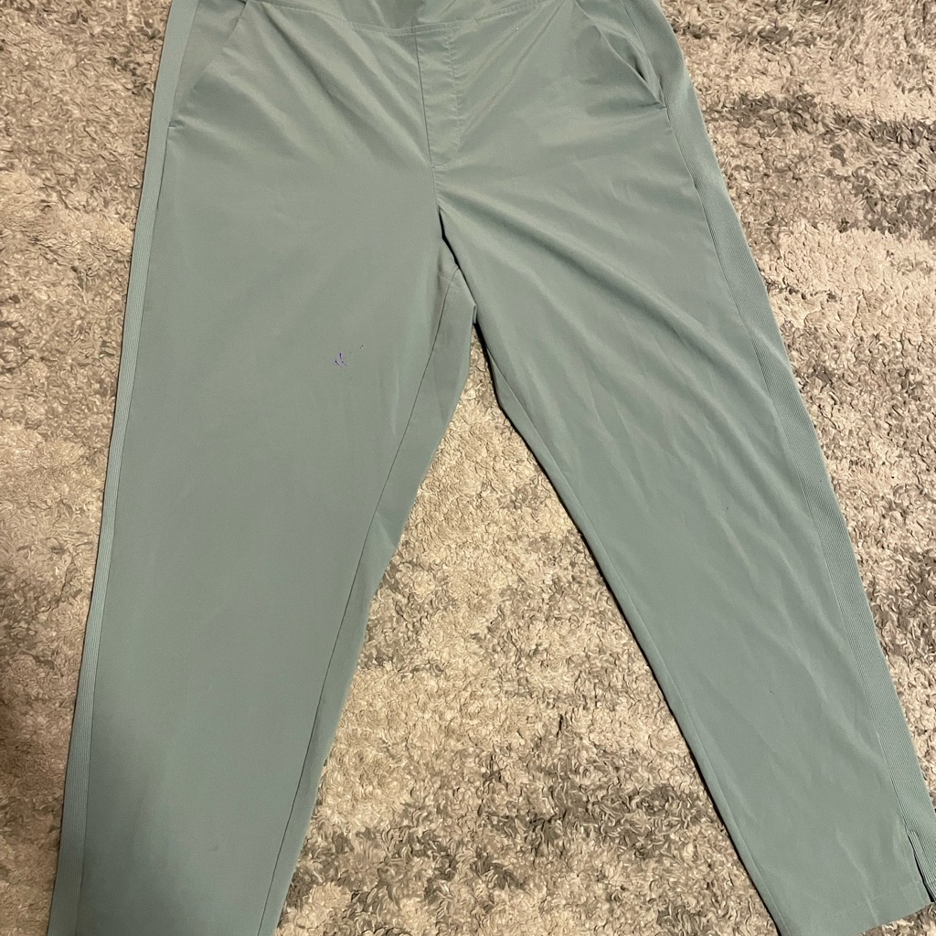 Women’s Gray/ Green Pants